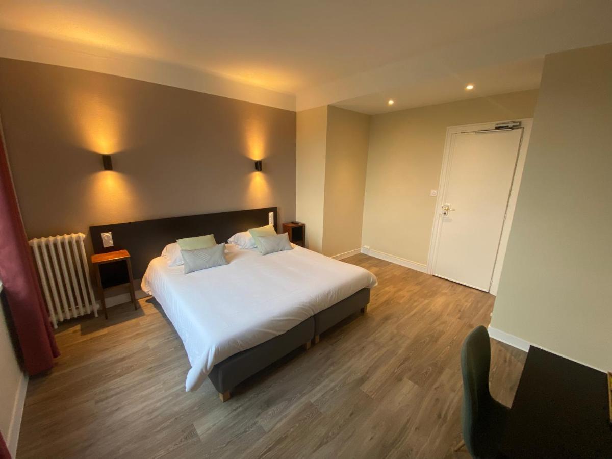 Hotel De La Poste Mortain-Bocage Zewnętrze zdjęcie